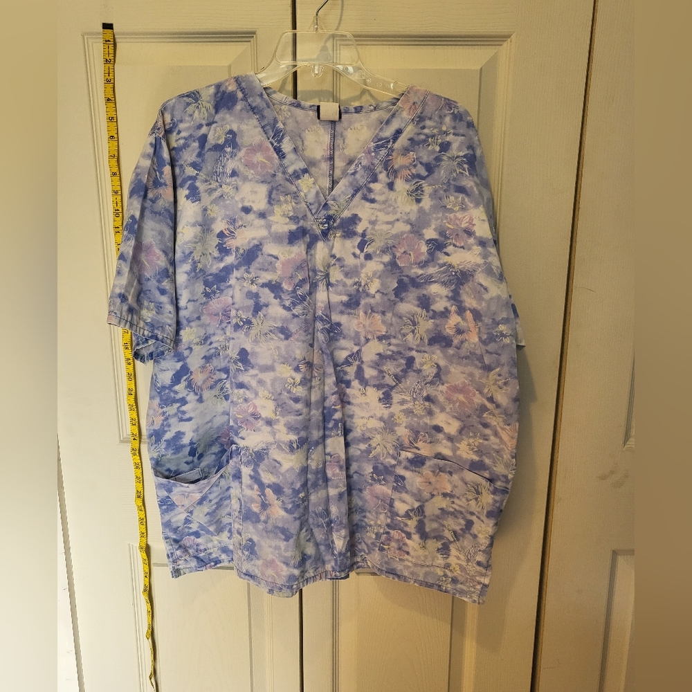 Barco 2 pocket scrub top size XL